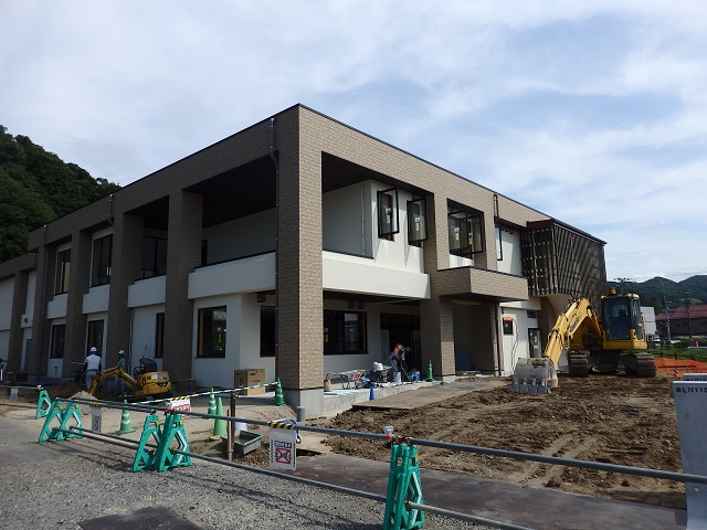 建設中の新渡利学習センター