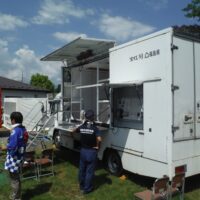 起震車（地震体験車）