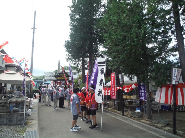 七社宮神社例大祭（山車の町内巡行）